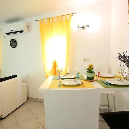 Liliane Fantasy View *